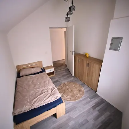 Naehe Phantasialand, Therme Euskirchen Holiday home Weilerswist