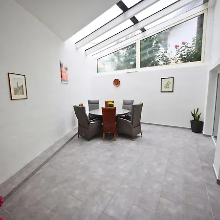 Naehe Phantasialand, Therme Euskirchen *